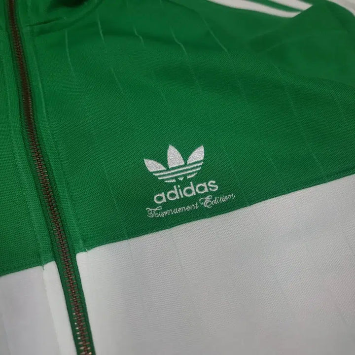 [BUNJANG] Adidas Tournament Edition Europa Windbreaker Jacket / 아디다스 토너먼트 에디션 유로파 져지
