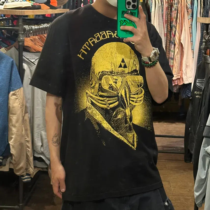 [BUNJANG] HI Vintage Rock Black T-Shirt / [HI] 블랙사바스 락 반팔티 블랙