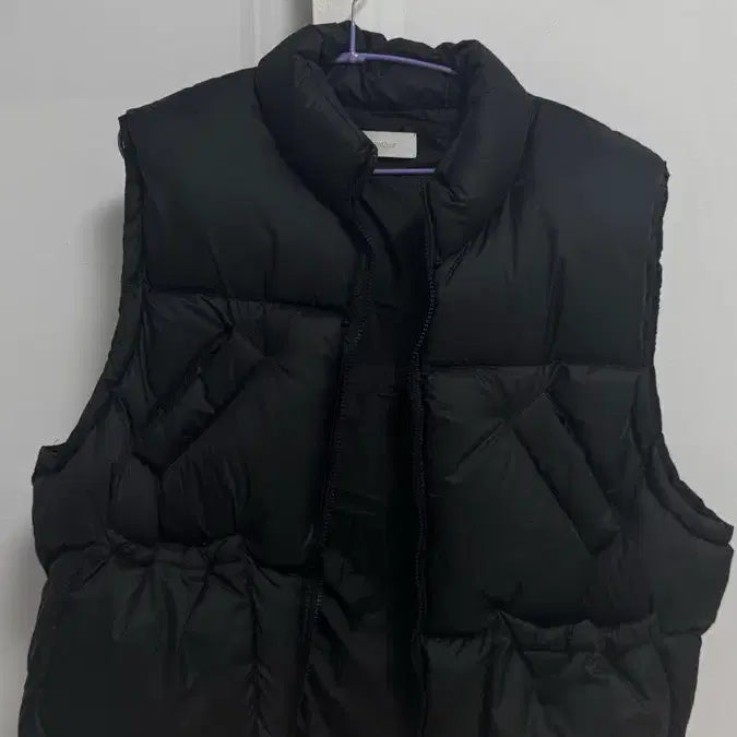 [BUNJANG] Unisex Black Padded Vest / 남녀공용 블랙 패딩 조끼