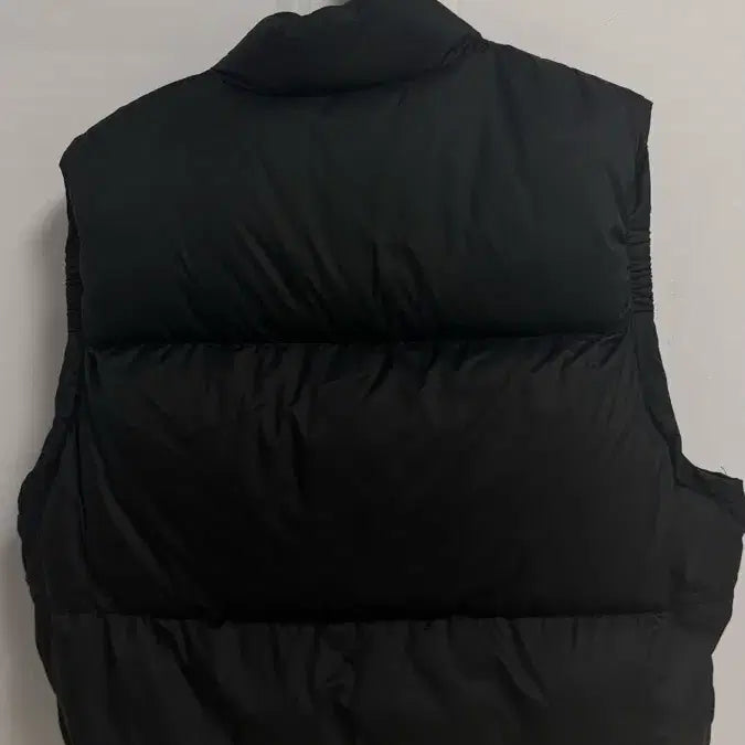 [BUNJANG] Unisex Black Padded Vest / 남녀공용 블랙 패딩 조끼