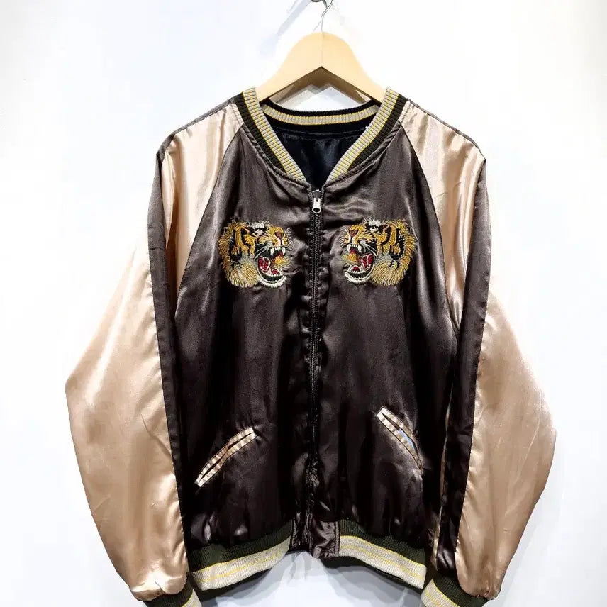 [BUNJANG] Vintage Reversible Tiger Embroidery Sukajan Jacket / JPN 빈티지 리버시블 호랑이자수 스카쟌