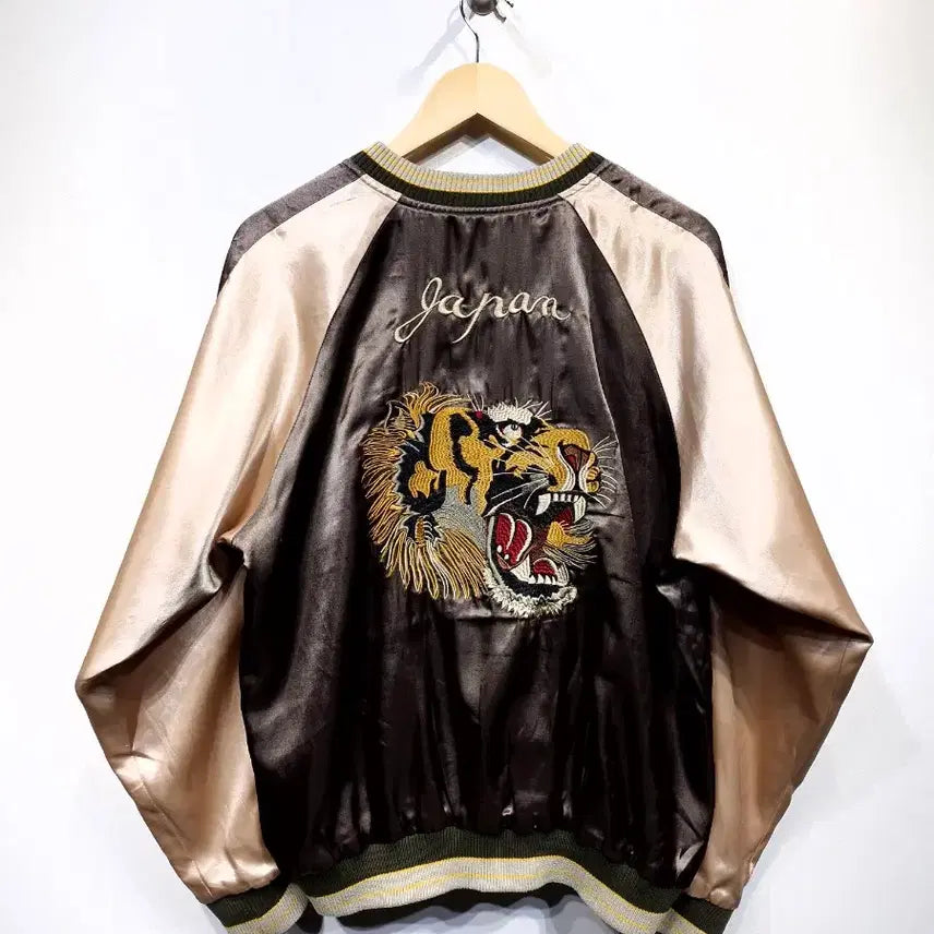 [BUNJANG] Vintage Reversible Tiger Embroidery Sukajan Jacket / JPN 빈티지 리버시블 호랑이자수 스카쟌