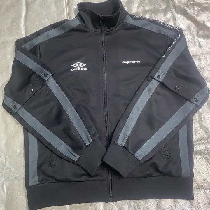[BUNJANG] Supreme Umbro Snap Sleeve Track Jacket / (M)슈프림x엄브로 스냅 슬리브 트랙 자켓