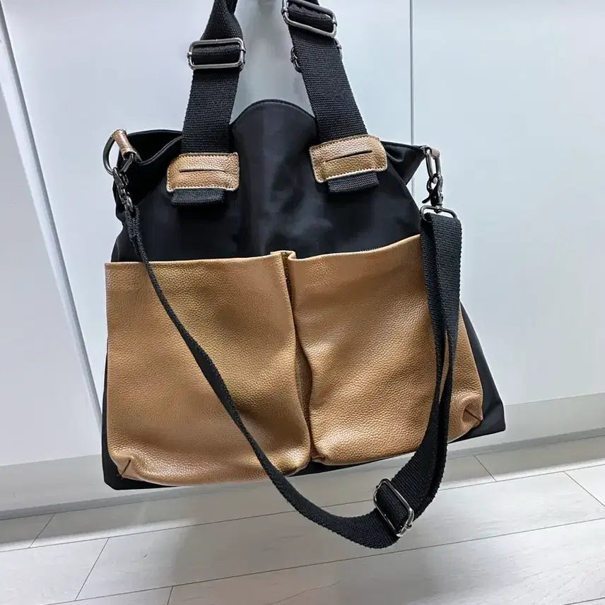[BUNJANG] Leather/Nylon Mixed Material Crossbody Boston Bag / 가죽/나일론 크로스백 보스턴백