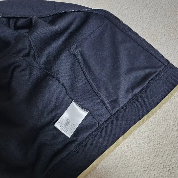[BUNJANG] Nike Short Sleeve Zip-Up Jumper / 나이키 반팔 집업 점퍼