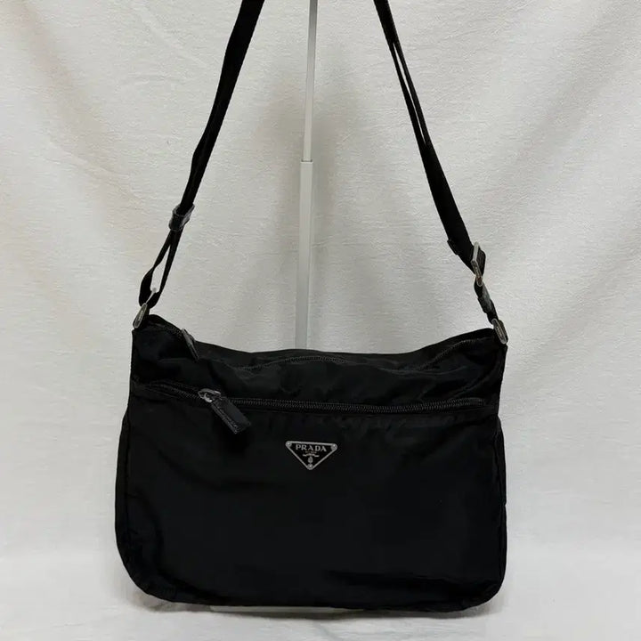 [BUNJANG] Prada Pocono Nylon Crossbody Messenger Bag / 정품 프라다 포코노 나일론 크로스백 숄더백 메선저백 블랙
