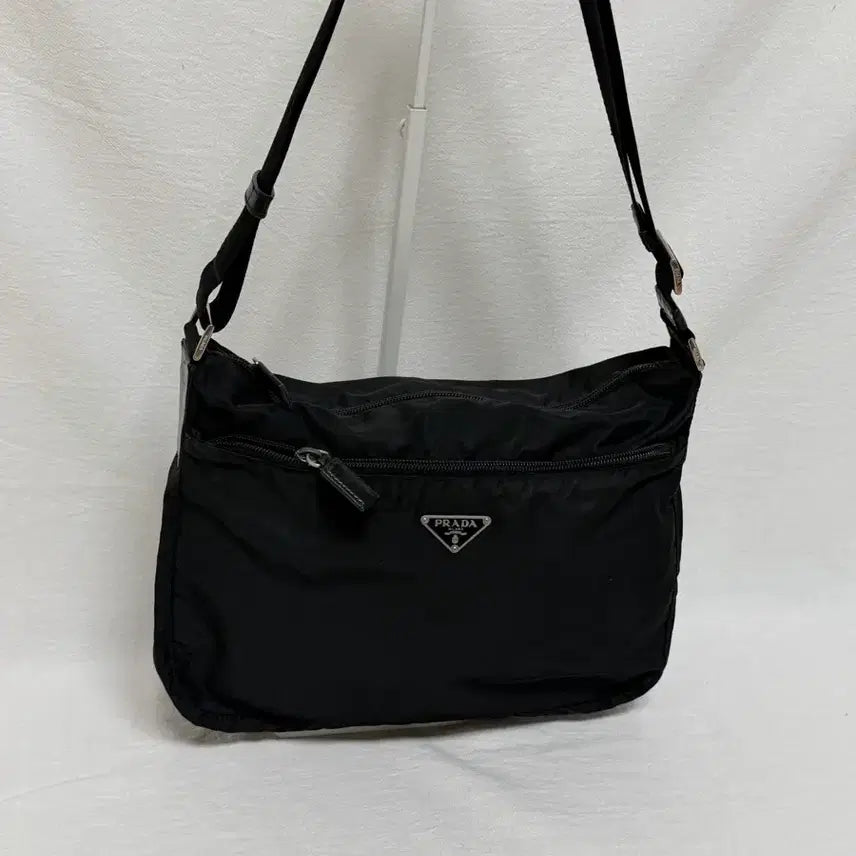 [BUNJANG] Prada Pocono Nylon Crossbody Messenger Bag / 정품 프라다 포코노 나일론 크로스백 숄더백 메선저백 블랙