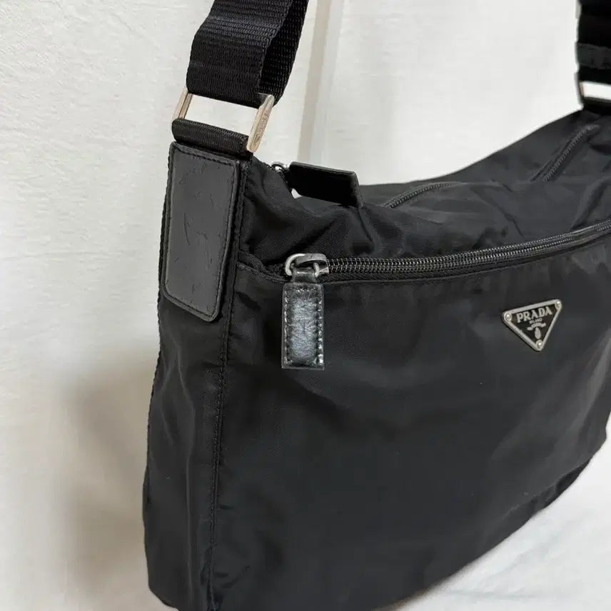 [BUNJANG] Prada Pocono Nylon Crossbody Messenger Bag / 정품 프라다 포코노 나일론 크로스백 숄더백 메선저백 블랙