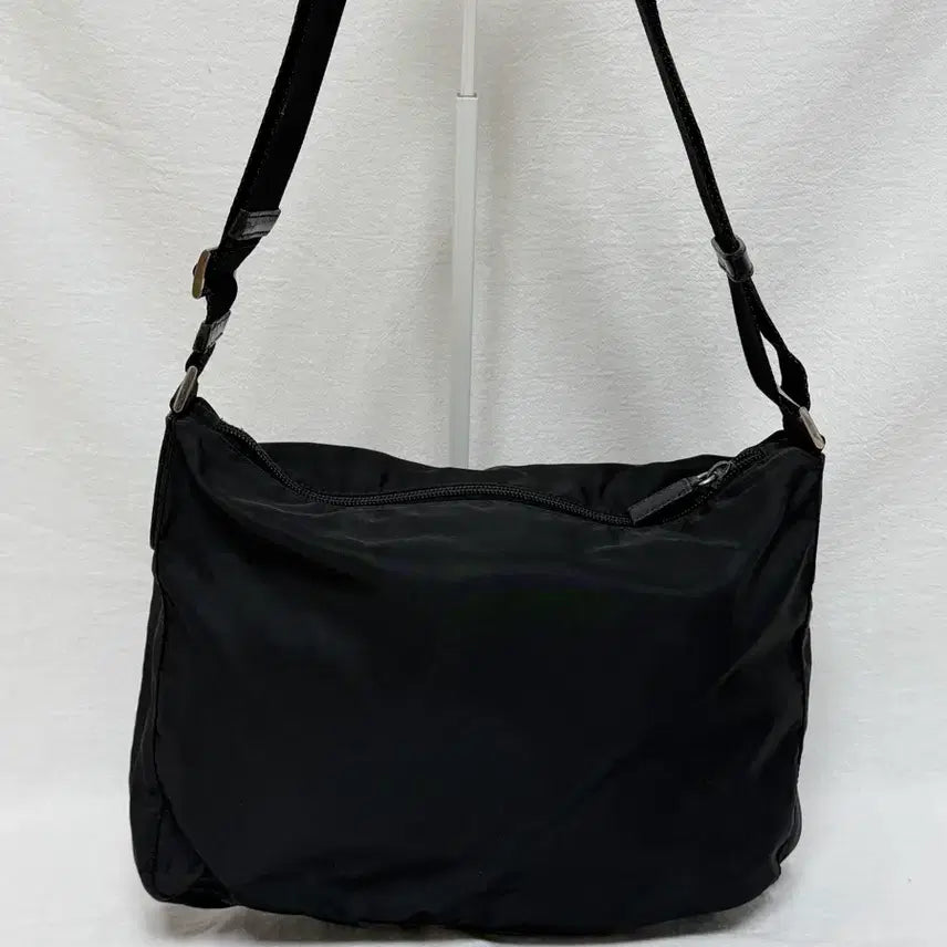 [BUNJANG] Prada Pocono Nylon Crossbody Messenger Bag / 정품 프라다 포코노 나일론 크로스백 숄더백 메선저백 블랙