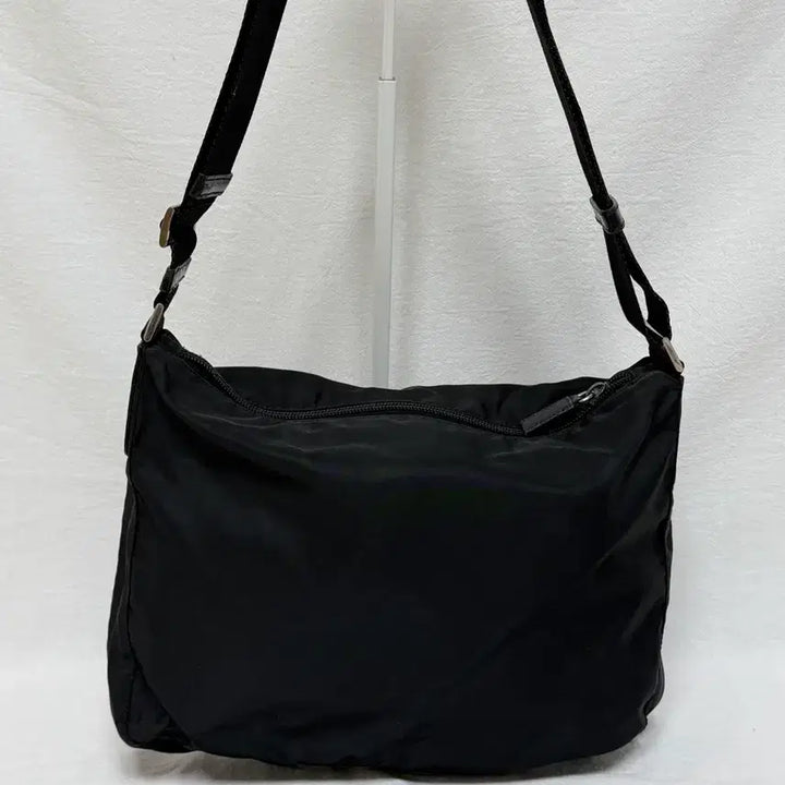 [BUNJANG] Prada Pocono Nylon Crossbody Messenger Bag / 정품 프라다 포코노 나일론 크로스백 숄더백 메선저백 블랙