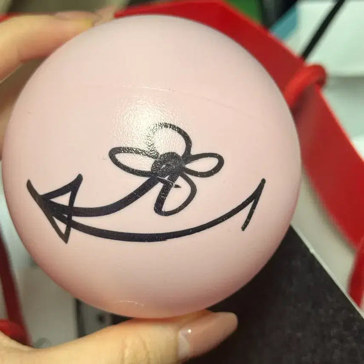 [BUNJANG] Kickflip Donghwa Autographed Ball / 킥플립 동화 싸인볼 판매