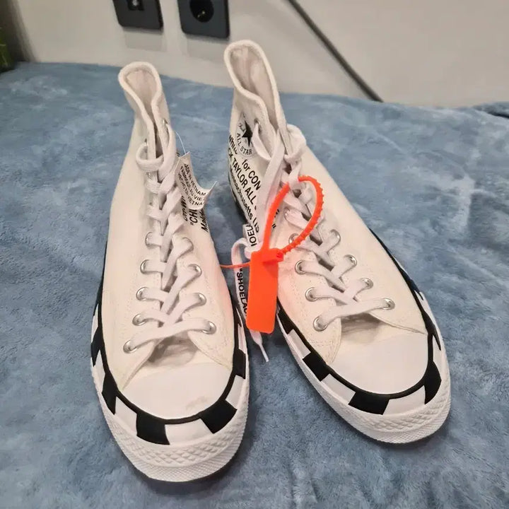 [BUNJANG] Converse x Off-White Chuck 70 White / 컨버스 X 오프화이트 척 70 화이트 295 판매합니다