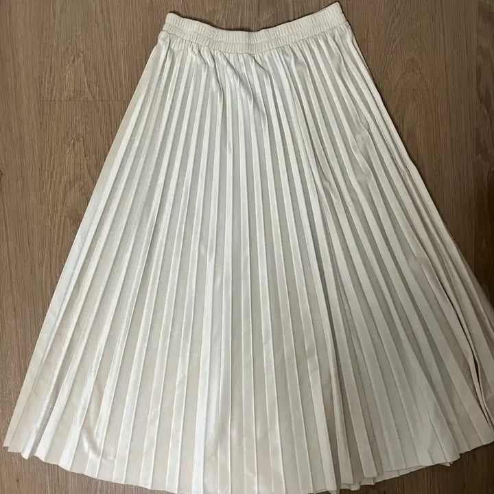 [BUNJANG] Ivory Pleated Long Skirt / 롱스커트