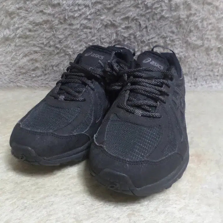 [BUNJANG] Asics Frequent Trail Triple Black Sneakers (Used) / 후루룩구제 260 아식스 프리퀀트 트레일 트리플 블랙 운동화 중고 신발