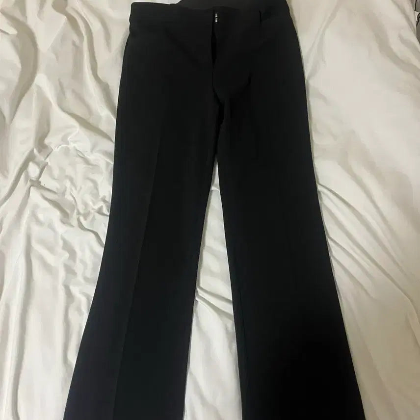 [BUNJANG] Olivia Lauren Bootcut Black Slacks / 올리비아로렌 부츠컷 블랙 슬랙스