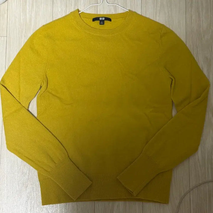 [BUNJANG] Uniqlo 100% Cashmere Knit Mustard / 유니클로 캐시미어 100 니트 머스타드