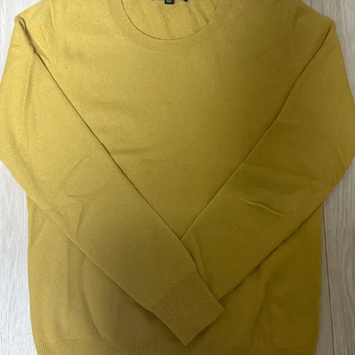 [BUNJANG] Uniqlo Cashmere Knit Yellow / 유니클로 캐시미어 니트 100 옐로우
