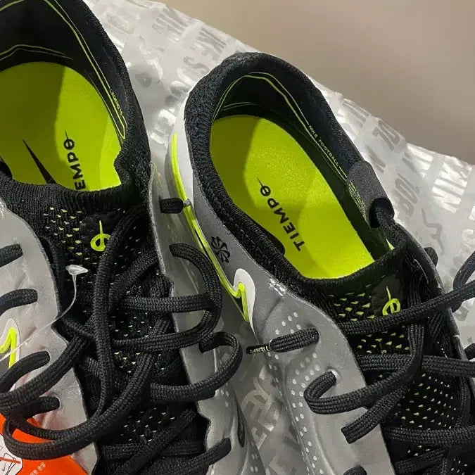 [BUNJANG] Nike Tiempo Legend 10 Silver Football Boots / 나이키 티엠포 레전드 10 실버 축구화 260 새상품