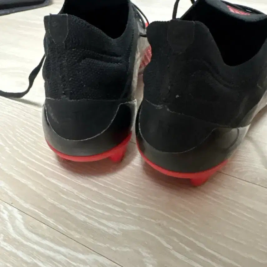 [BUNJANG] Adidas Predator Mutator 20.1 Low FG Soccer Cleats / 아디다스 프레데터 뮤테이터 20.1 Low FG 10만원에 팝니다