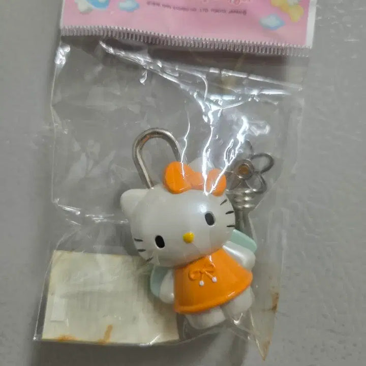 [SOLD OUT] 산리오 고전키티 엔젤키티 자물쇠 마스코트 피규어
