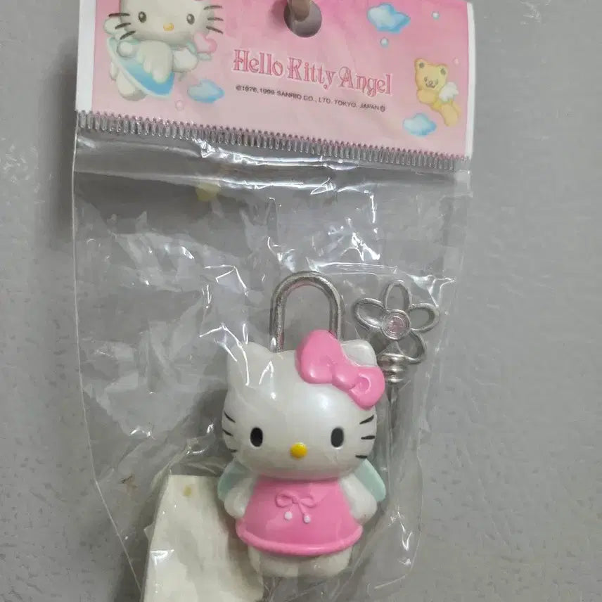 [SOLD OUT] 산리오 고전키티 엔젤키티 자물쇠 마스코트 피규어