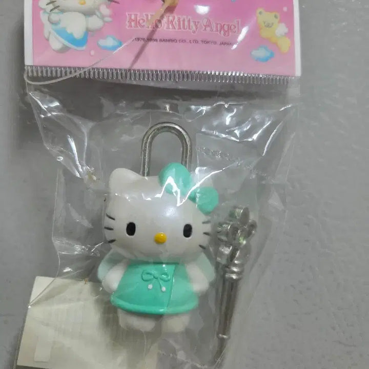 [SOLD OUT] 산리오 고전키티 엔젤키티 자물쇠 마스코트 피규어