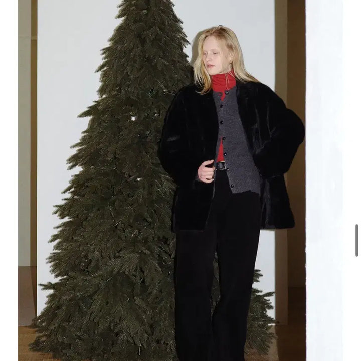 [BUNJANG] Urado Chloe Fur Half Jacket (Black) / 유라고 퍼자켓 Chloe fur half jacket (블랙)