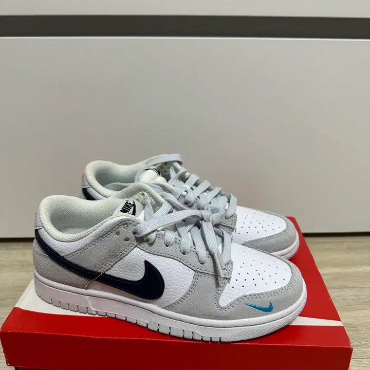 [BUNJANG] Nike Dunk Low Grey Midnight Navy Sneakers / 새제품 나이키 덩크 그레이 미드나잇 네이비 240(US 5.5)