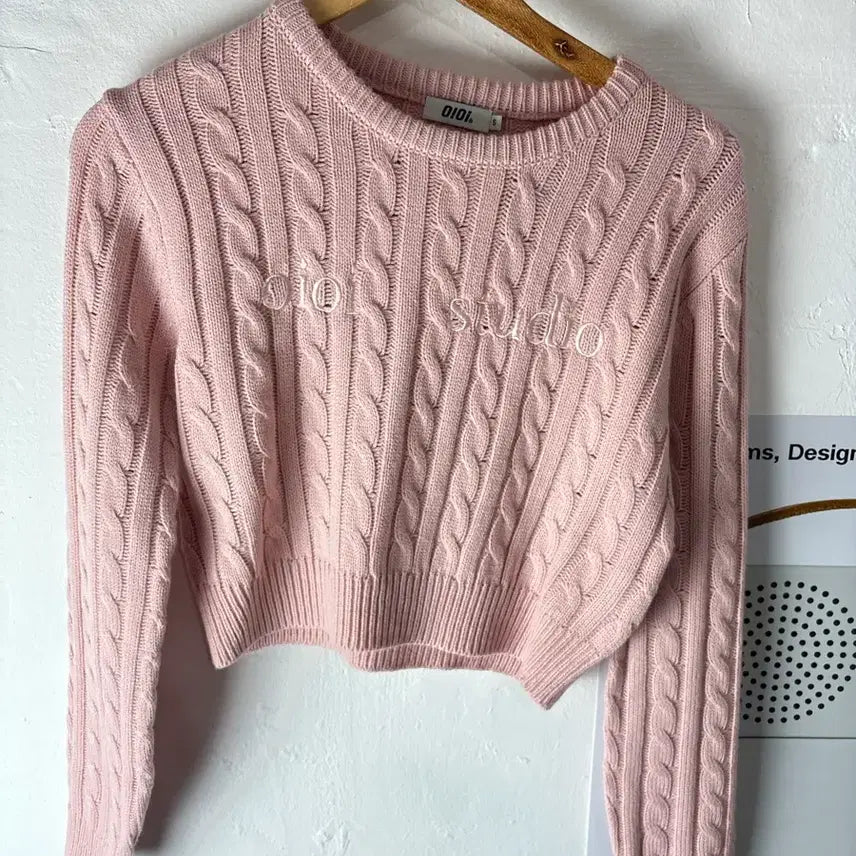 [BUNJANG] OIOI Cable Knit Sweater / OIOI 꽈배기 니트
