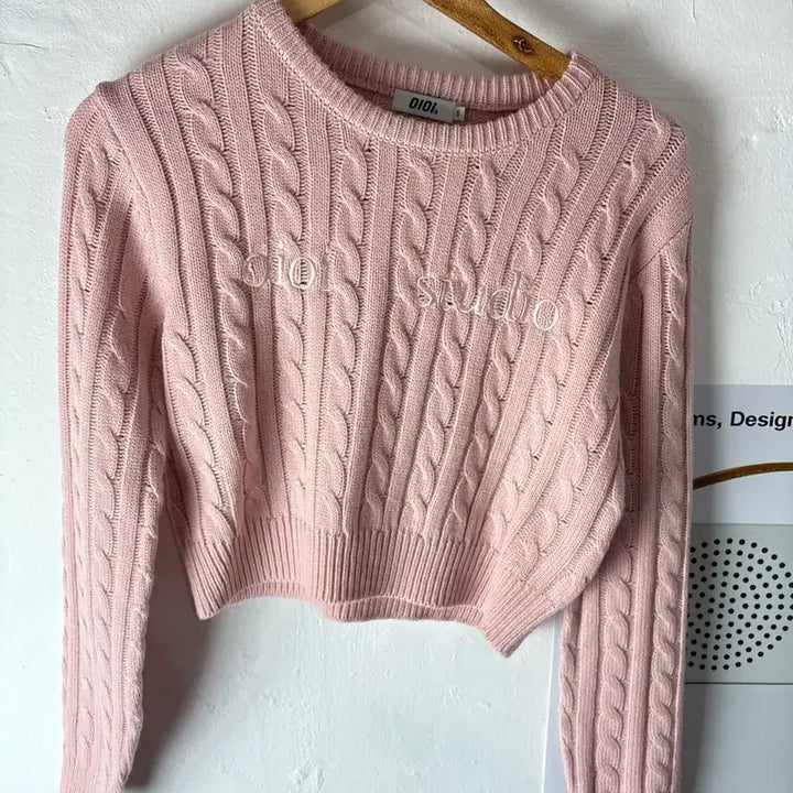 [BUNJANG] OIOI Cable Knit Sweater / OIOI 꽈배기 니트