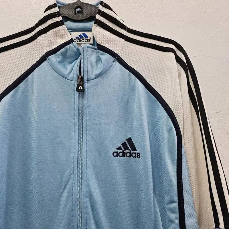 [BUNJANG] Adidas Unisex Light Blue Zip-Up Training Top / ADIDAS 트레이닝복상의 집업 공용 100 J6055
