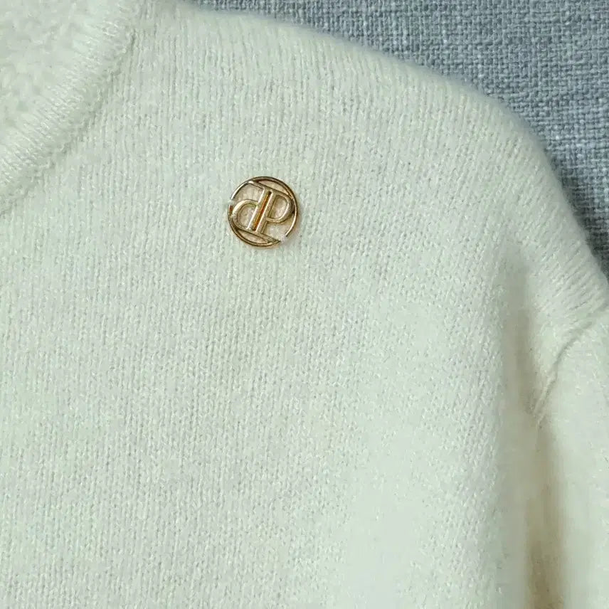 [BUNJANG] Depound Charming Fall Knit Ivory / 드파운드 차밍 폴 니트 아이보리