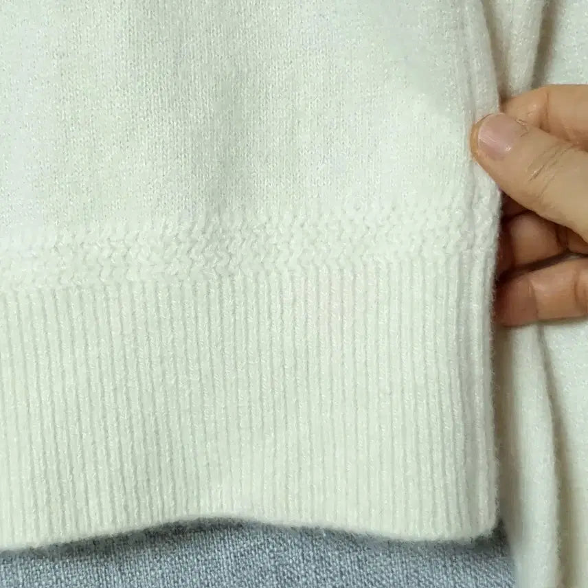[BUNJANG] Depound Charming Fall Knit Ivory / 드파운드 차밍 폴 니트 아이보리