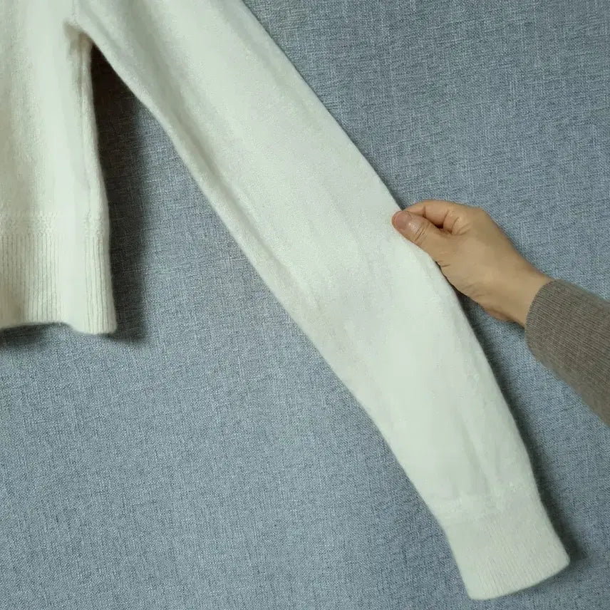 [BUNJANG] Depound Charming Fall Knit Ivory / 드파운드 차밍 폴 니트 아이보리