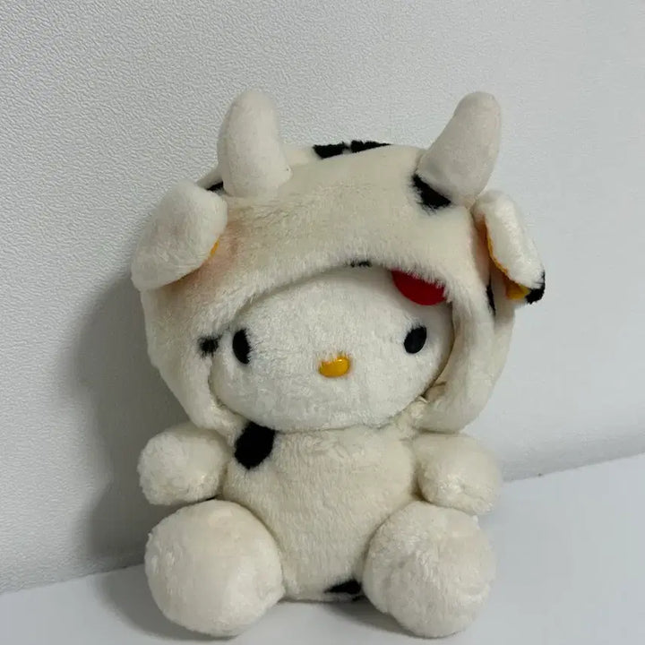 [BUNJANG] Vintage Hello Kitty Cow Plush Doll / 산리오 고전키티 십이지간 젖소 인형