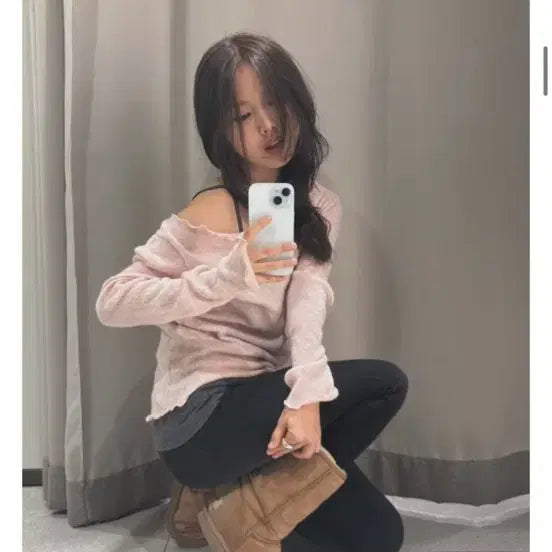 [BUNJANG] Koi Jin Abley Off-Shoulder Wrap Knit Top / 코이진 에이블리 여리여리핏 오프숄더 랩니트