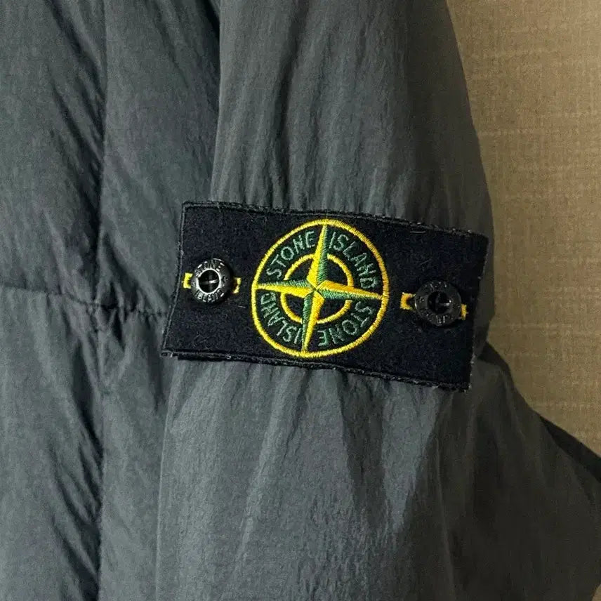 [BUNJANG] Stone Island Crinkle Laps Down Padded Jacket (M) / 스톤아일랜드 크링클랩스 패딩 (m)