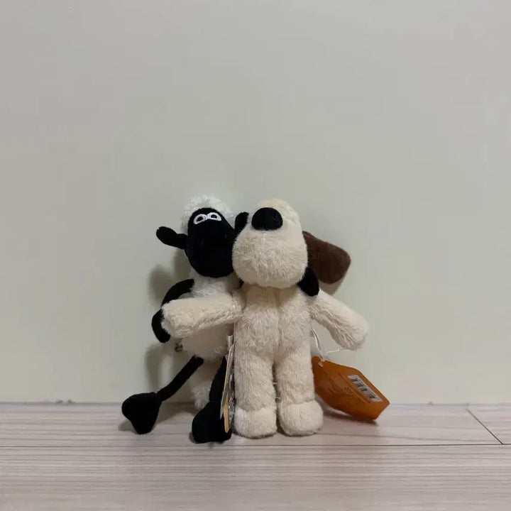 [BUNJANG] Wallace &amp; Gromit Gromit &amp; Shaun Keyring Set / [일괄] 윌레스와그로밋 그로밋 숀 인형 키링 세트 정품