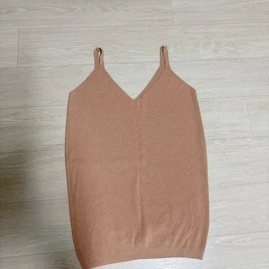 [BUNJANG] Skin Coral Tank Top / 스킨코랄 나시