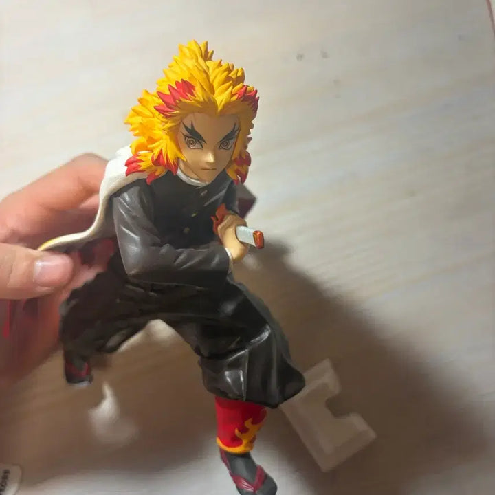[BUNJANG] Demon Slayer Rengoku Kyojuro Figure / 귀멸의 칼날 렌고쿠 쿄쥬로 피규어