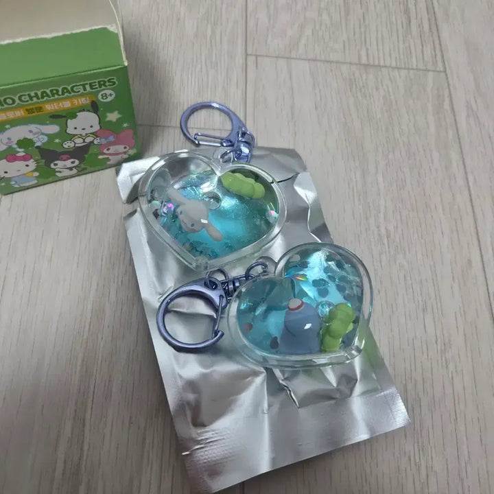 [BUNJANG] Sanrio Four-Leaf Clover Keyring / 산리오 네입클로버 키링