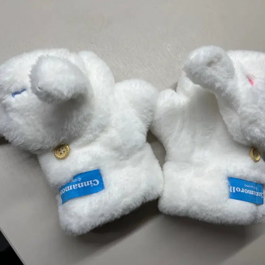 [BUNJANG] Sanrio Cinnamoroll Plush Gloves / 시나모롤 털 장갑 인형 손모아장갑