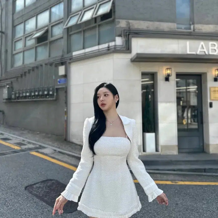[BUNJANG] White Tweed Mini Dress Jacket / ㅇ화이트 트위드 미니 원피스 자켓