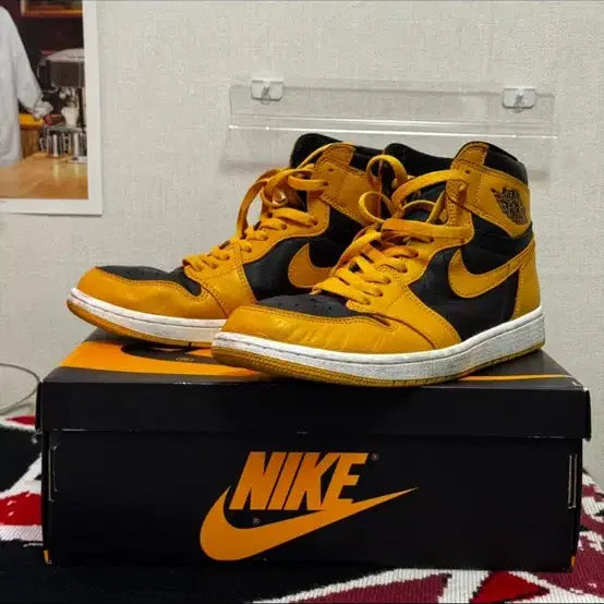 [BUNJANG] Nike Jordan 1 Retro High OG Fallen 285 Sneakers / 조던 1 레트로 하이 OG 폴른 285