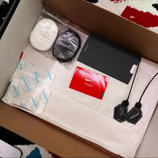 [BUNJANG] Nike Jordan 1 Retro High OG Fallen 285 Sneakers / 조던 1 레트로 하이 OG 폴른 285
