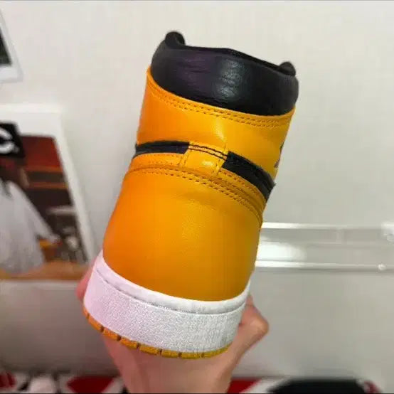 [BUNJANG] Nike Jordan 1 Retro High OG Fallen 285 Sneakers / 조던 1 레트로 하이 OG 폴른 285