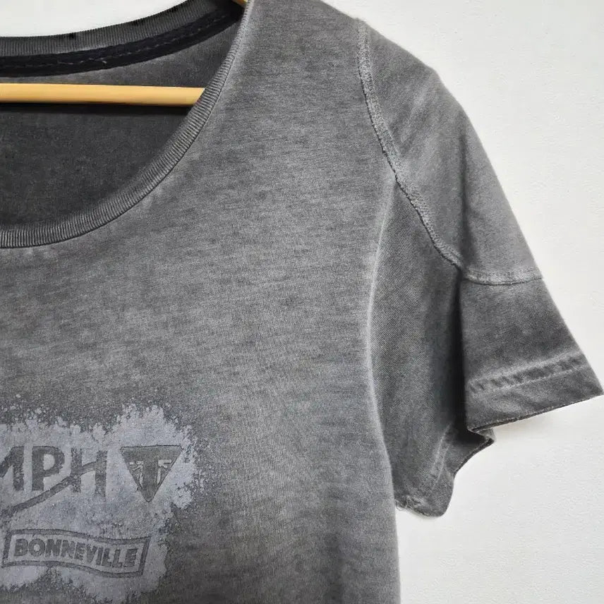 [BUNJANG] Triumph Y2K Vintage Washed T-shirt / 트라이엄프 y2k 빈티지 워싱 티셔츠 Free - T9