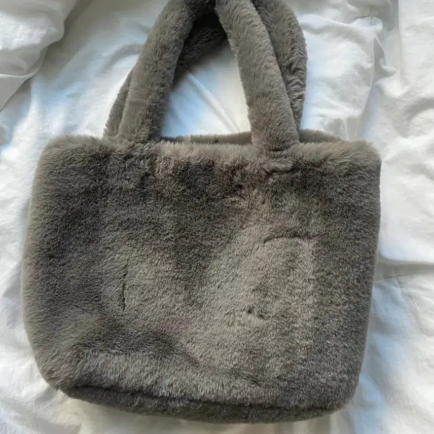 [BUNJANG] H&amp;M Faux Fur Tote Bag / H&amp;M faux fur 토트백