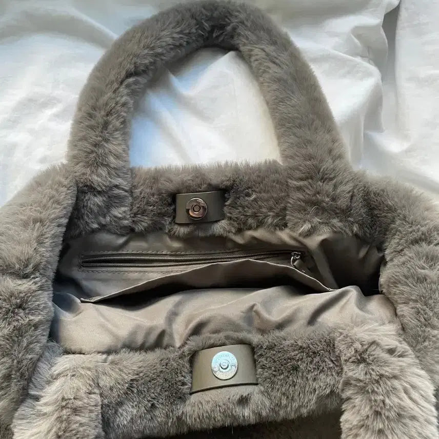 [BUNJANG] H&amp;M Faux Fur Tote Bag / H&amp;M faux fur 토트백