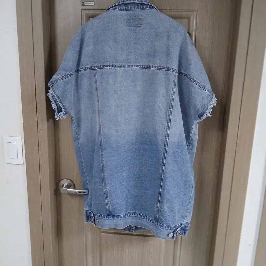 [BUNJANG] TTER Oversized Denim Jacket / TTER 오버핏 반팔 데님 청자켓